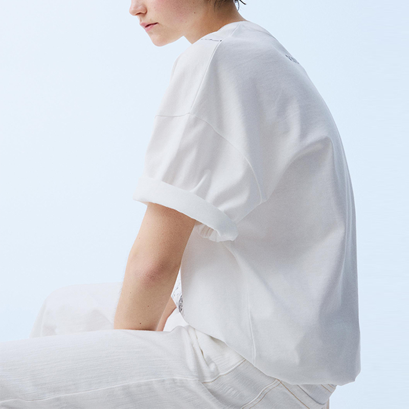 choose hongfeng for baggy t shirt women’s styles that offer comfort and relaxed fit.